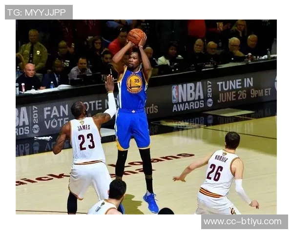 杜兰特强调赢得总冠军需依靠进攻而非单纯防守的重要性