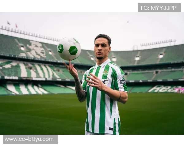 安东尼谈曼联1亿欧元转会愿望称自己具备独特魅力